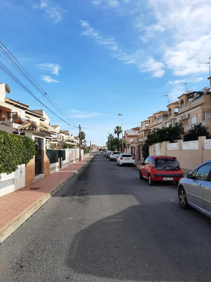 Casa Chloe, Urbanizacion Privada Villa Torrevieja Eksteriør billede